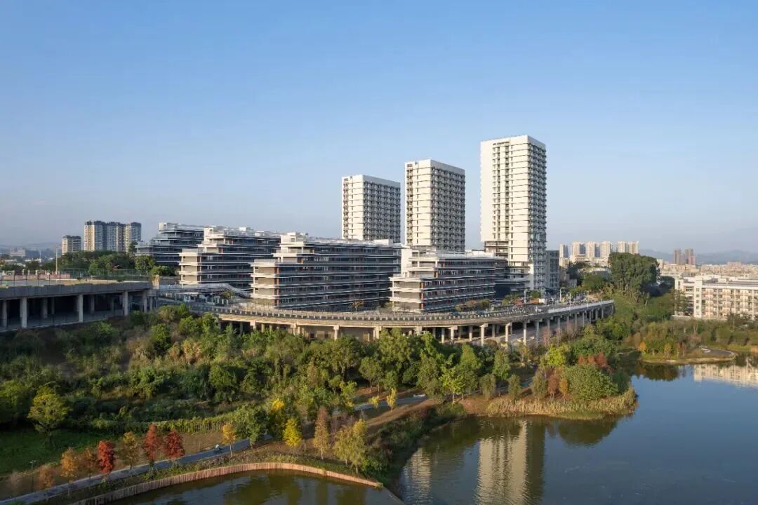 地面层空间