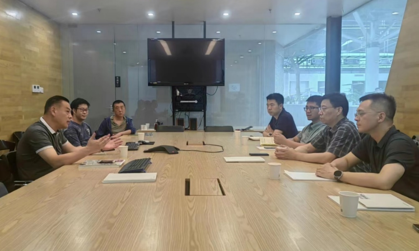 李俊奇带队与广东校友会座谈交流并调研中国科学院深圳先进技术研究院