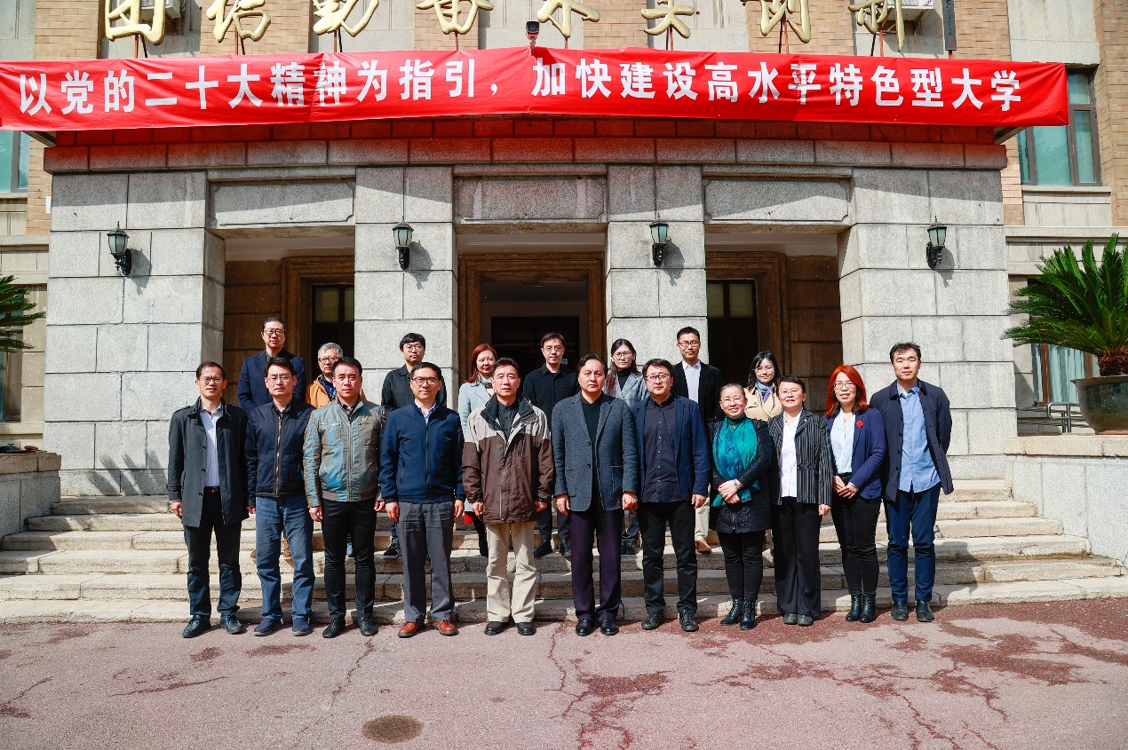 我校建筑学专业本科和研究生专业教育评估中期督察工作顺利完成