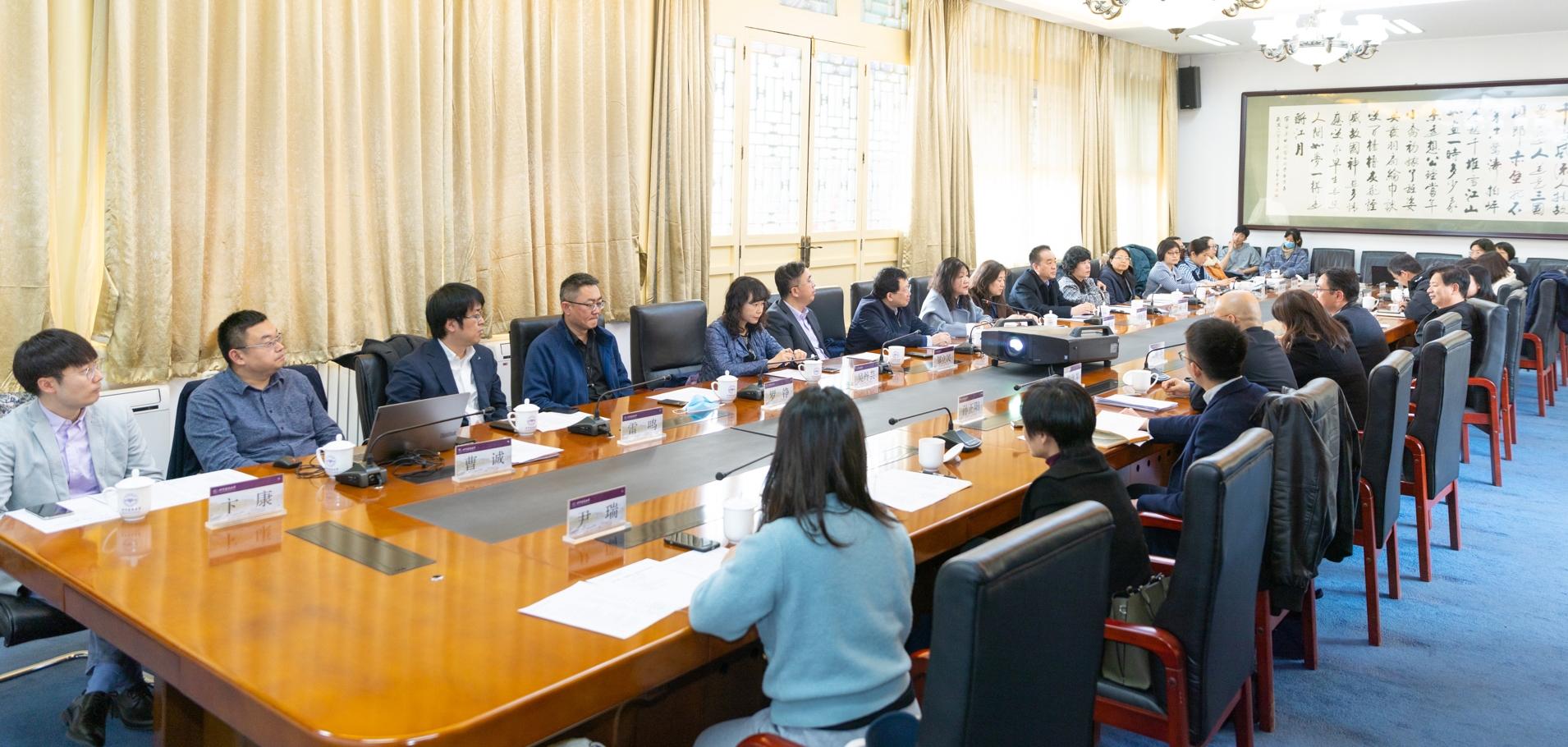 凝心聚力 共谱新篇——学校召开建筑环境与能源应用工程专业校友座谈会