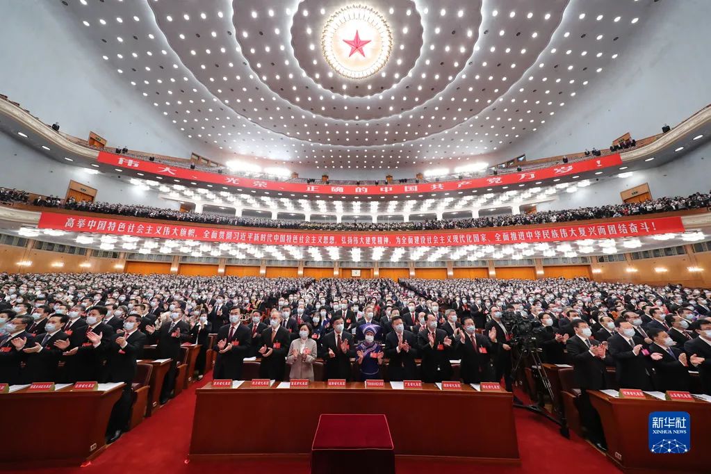 北建大师生以多种形式收看党的二十大开幕大会盛况