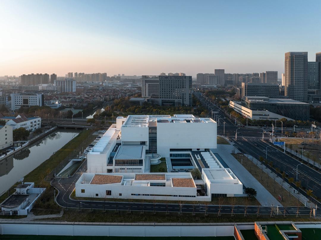 同济设计集团建筑师任力之、李立受邀参加RIBA“建筑当代中国”展览