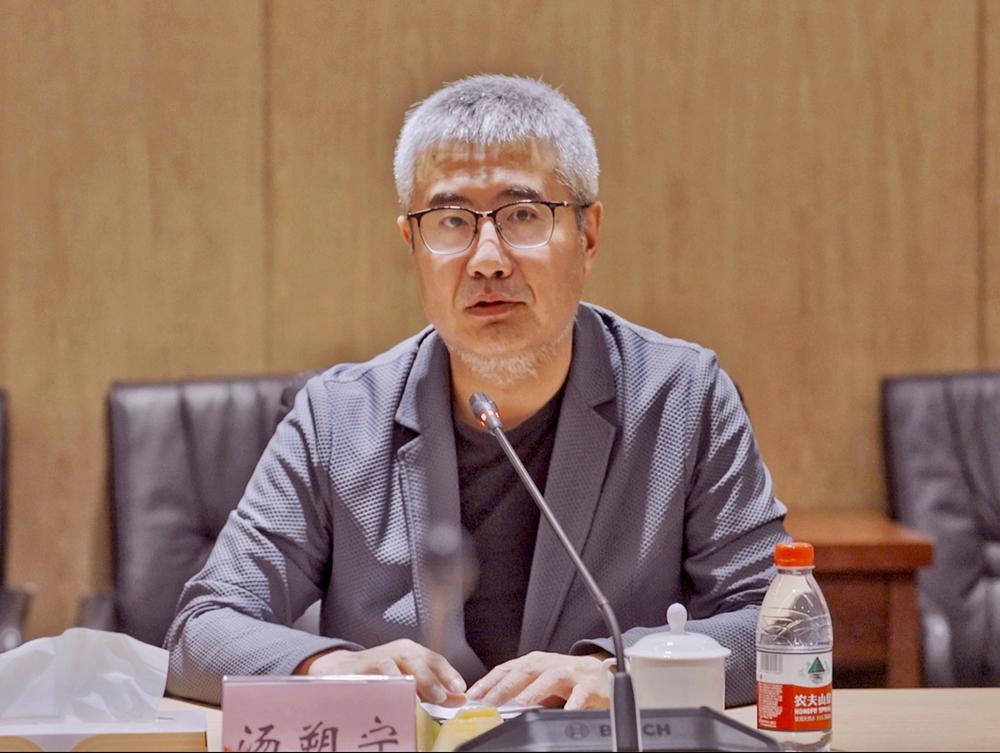 德国设计委员会执行总裁Lutz Dietzold先生一行访问同济设计集团，并为“长宁竹文化中心”项目授奖