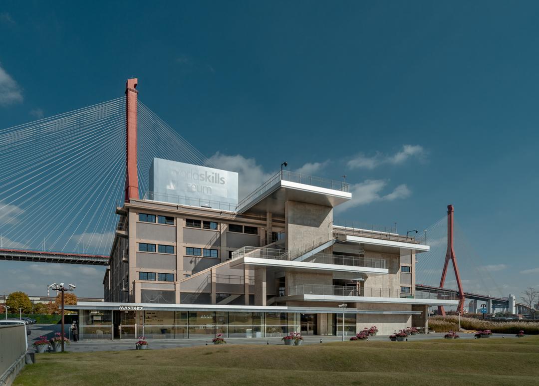 国务院总理李强在上海调研技能人才工作期间调研世界技能博物馆