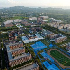 郑州经贸学院上街校区 - 封面