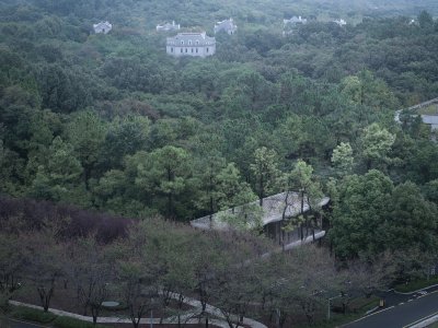 树上的云、谷里的窗南京四方艺术湖区公共卫生间 / 南京大学建筑规划设计研究院 物物建筑