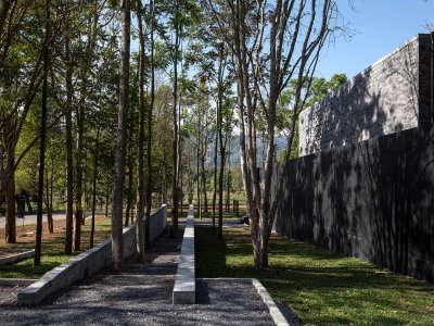 黄色潜水艇咖啡馆，泰国