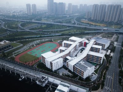 宁波万科潘火实验中学 / UA尤安设计