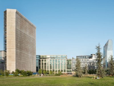 米兰皮雷利35号办公大楼 / Park Associati + Snøhetta