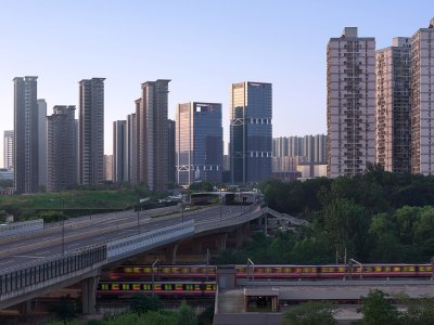 南京华润置地中心写字楼 / 上海都设营造