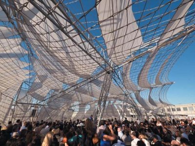 南加州大学建筑学院毕业典礼临时展馆，美国
