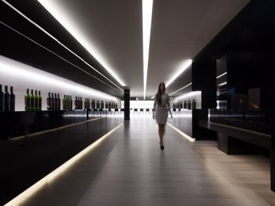 葡萄酒零售店，西班牙