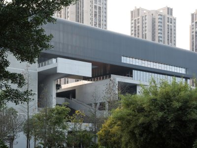 深圳坪山美术馆 / 直向建筑
