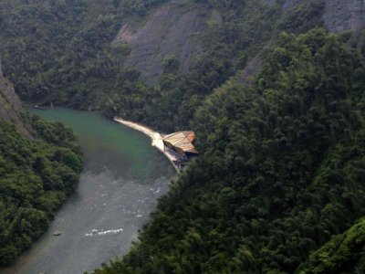 天门山“山之港”临江餐厅