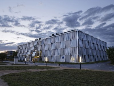 洛桑理工大学研究楼，瑞士