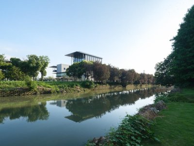 昆山杜克大学公交首末站 / 阿科米星建筑设计事务所