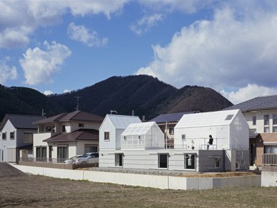 自由光屋，日本