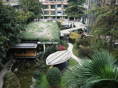 侠客岛花园岛庭院更新，成都 / 門口建筑工作室