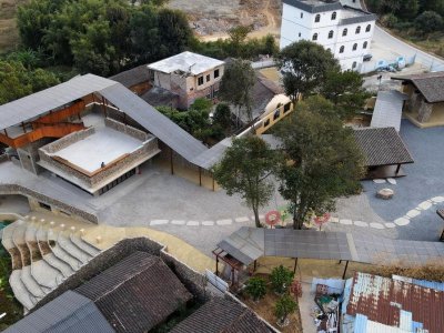 中国传统四合庭院的人文办公综合体升级改造 / 北京中德行建筑设计