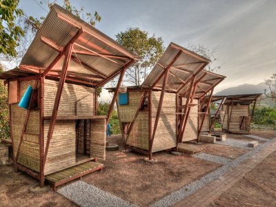 村庄孤儿院，泰国