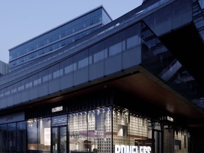 BONELESS 服装店郑州银泰分店 / 脚本建筑研究室