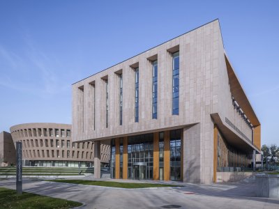 清华大学出土文献研究保护中心