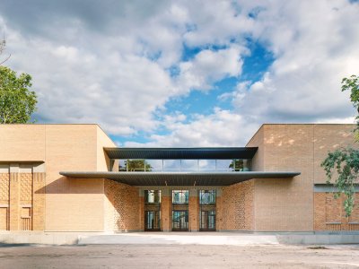 AGORA：法国国立阿尔福兽医学校翻新工程 / Artbuild