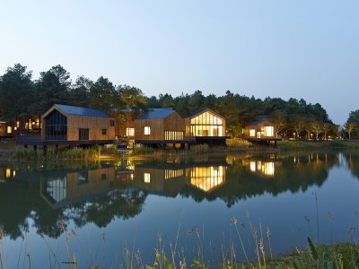南京桠溪高淳枕松度假酒店 / BAU