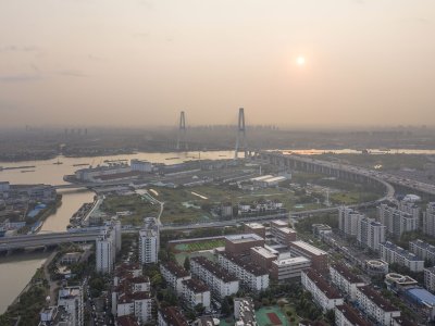 徐汇中学华发路南校区，上海 / 大舍建筑设计事务所