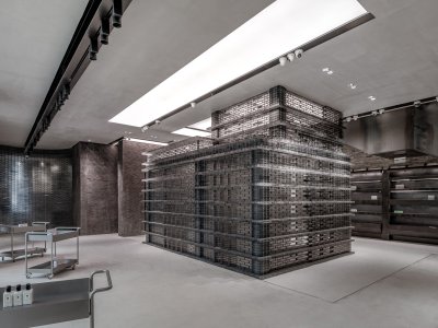 HARMAY西安小寨店 / 上海无亿艺术设计工作室