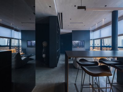 纯黑极简住宅，上海 / 费弗空间设计