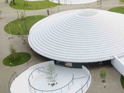 Nendo团队设计的有趣的城市公共空间 Tenri Station Plaza CoFuFun