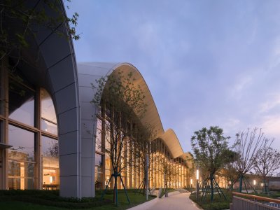 泰康之家·桂园及其活力中心，南宁 / SUNLAY三磊 &amp; 方未建筑设计