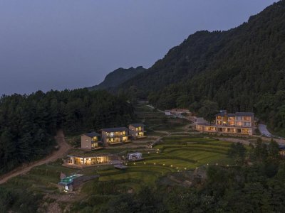 丝路盛泽·数字文化产业园区示范区——盛泽坛丘缫丝厂改造 / 平介设计