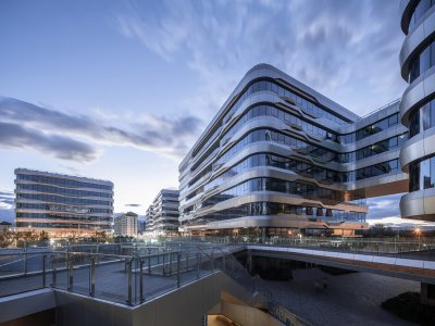 中粮天恒·北京海淀阿尔法学园 / 上海骏地建筑设计事务所股份有限公司