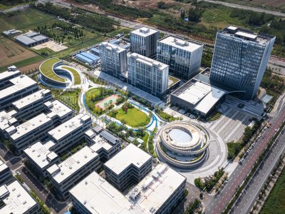 郑州临空生物医药园 / 维思平建筑设计