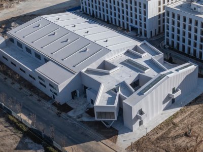 越美术馆+悦马术馆，烟台 / 北京超城建筑设计有限公司