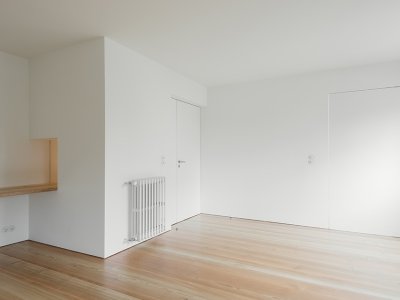 木材和石材打造出的白色极简住宅 ，葡萄牙
