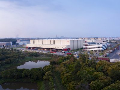维他奶东莞食品饮料生产中心 / ZZT工业建筑