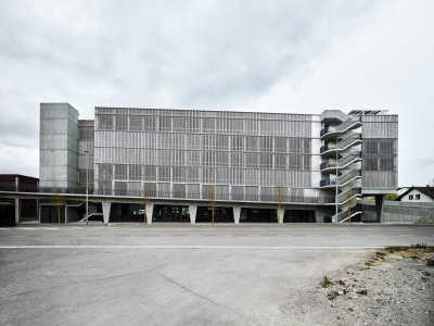 精密控制，MHZN 瑞士楚格北站移动枢纽 / Hosoya Schaefer Architects