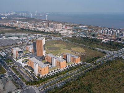 海盐杭州湾智能制造创新中心 / 中国电子工程设计院有限公司王振军工作室 + “蔓・设计”研究中心
