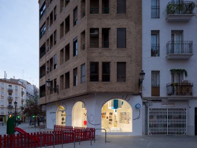 “小故事”概念鞋店，西班牙