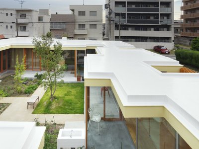 花园庭院住宅，名古屋 / Takeshi Hosaka Architects