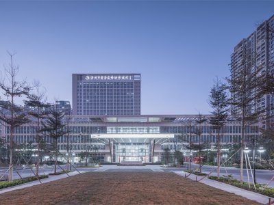 深圳市宝安区妇幼保健院，中国 / 华阳国际设计集团