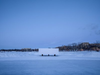 悬于冰面的盒子，加拿大 / NAICE architecture and design
