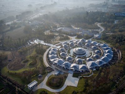 太阳客栈，山东 / 圆直建筑