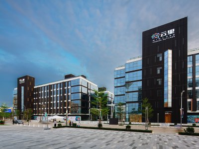 云里智能园 - 深圳坂田物资工业园改造项目