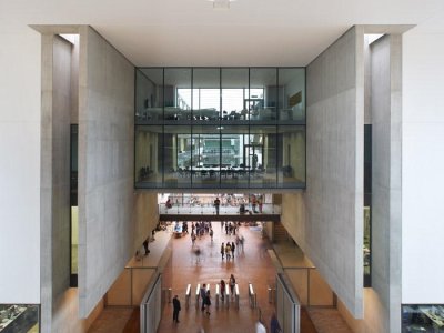 伦敦艺术大学中央圣马丁艺术与设计学院新校园，英国