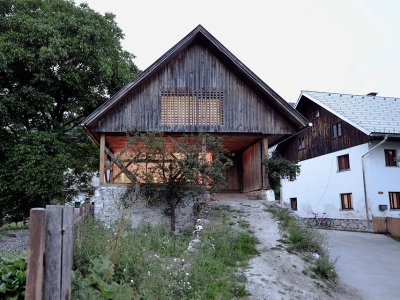 高山谷仓公寓，斯诺文尼亚