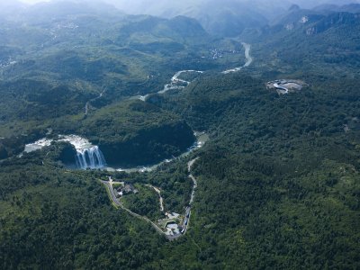 黄果树大瀑布、天星桥景区入口游客中心，贵州 / 中规院 + 清水爱派